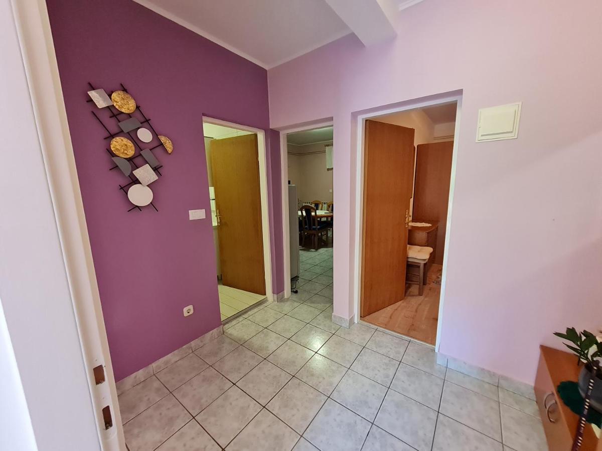 Apartments Nada Mundanije المظهر الخارجي الصورة