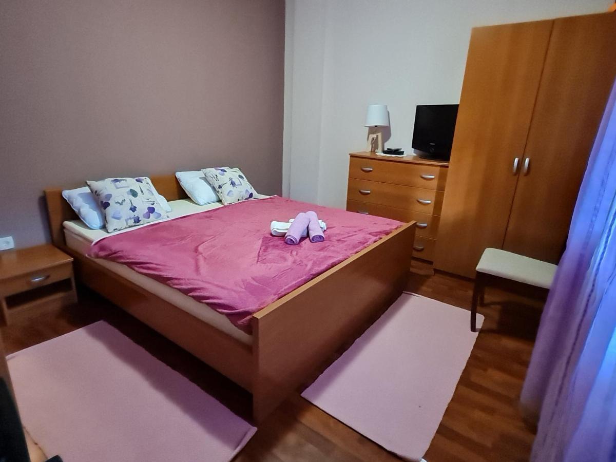Apartments Nada Mundanije المظهر الخارجي الصورة