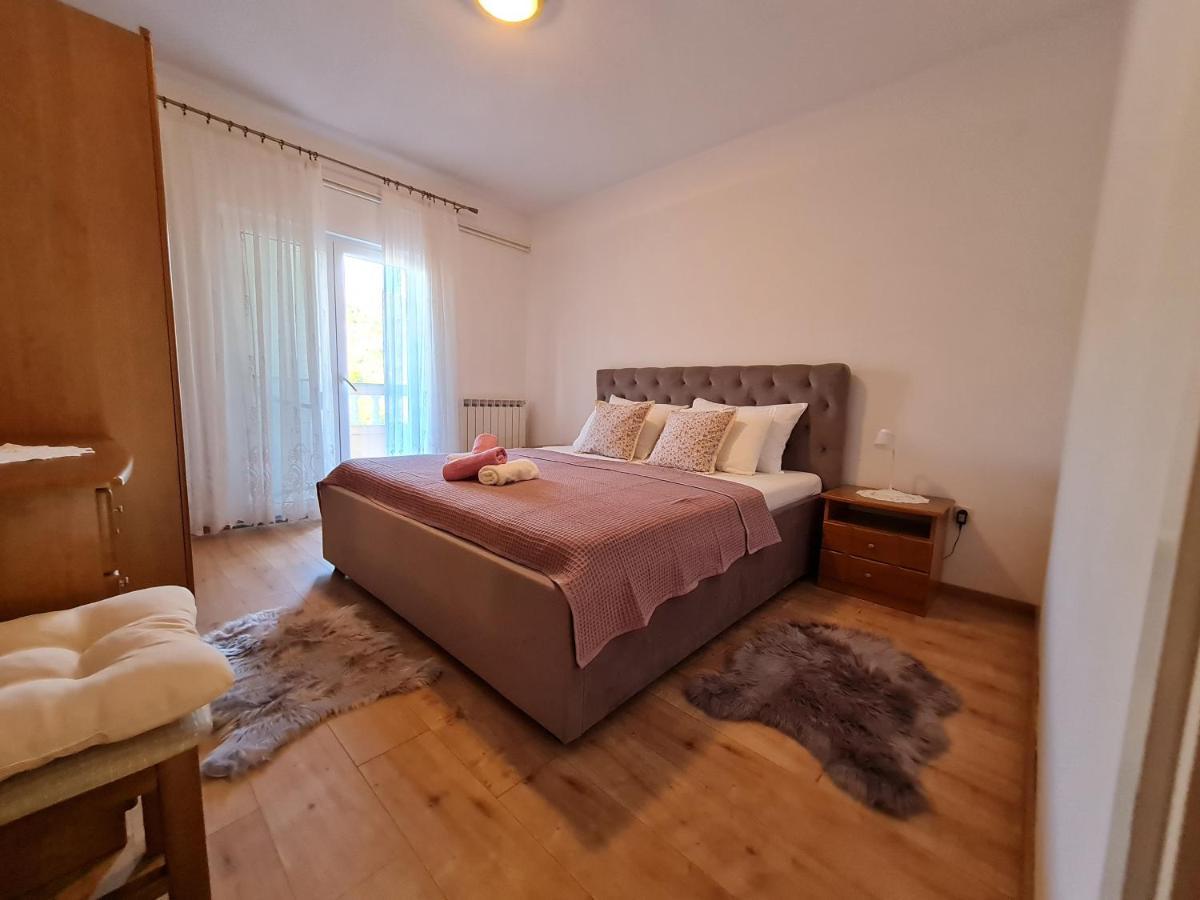 Apartments Nada Mundanije المظهر الخارجي الصورة