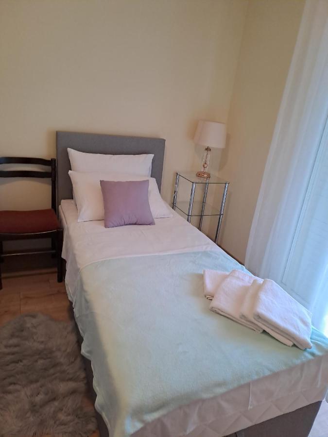 Apartments Nada Mundanije المظهر الخارجي الصورة